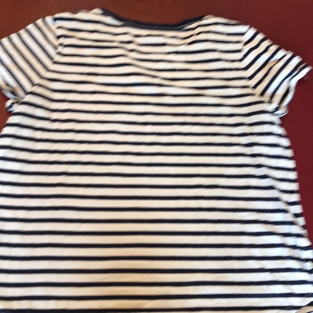 Old Navy “Hey Friend” Tshirt - Picture 3 of 4